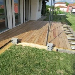 Lames Terrasse Bois - Robinier (Acacia) - Lisses -Haros Magasin lames de terrasse en robinier acacia lisses 2